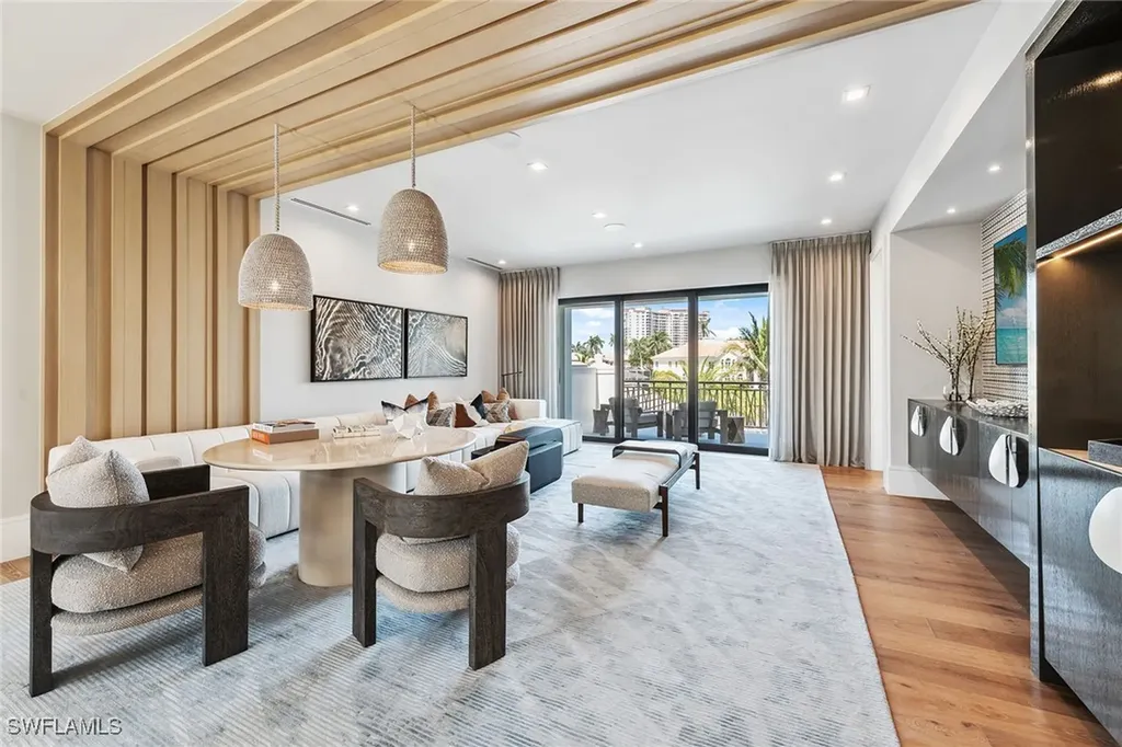 355 Colony Drive Naples FL 34108