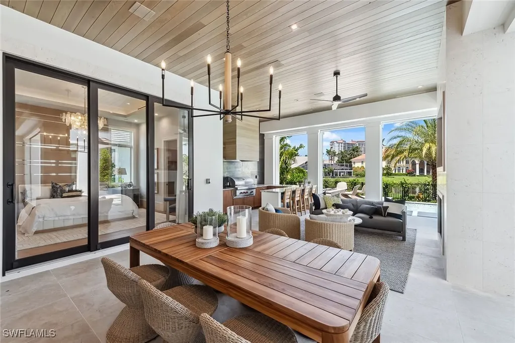 355 Colony Drive Naples FL 34108