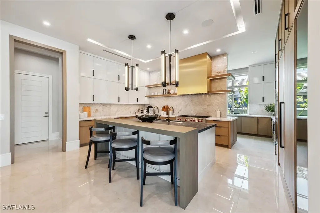 355 Colony Drive Naples FL 34108