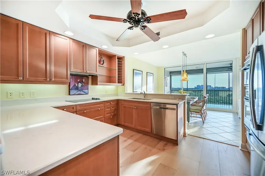 455 Cove Tower Drive Naples FL 34110