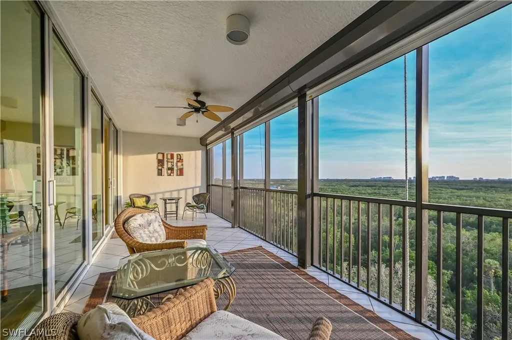 455 Cove Tower Drive Naples FL 34110