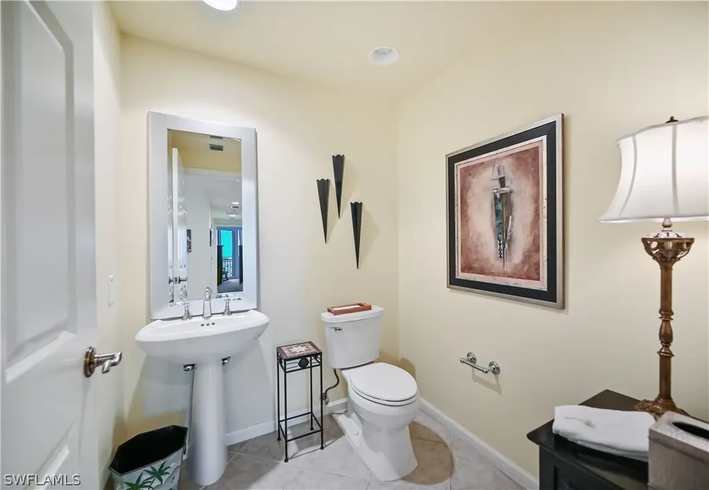 455 Cove Tower Drive Naples FL 34110