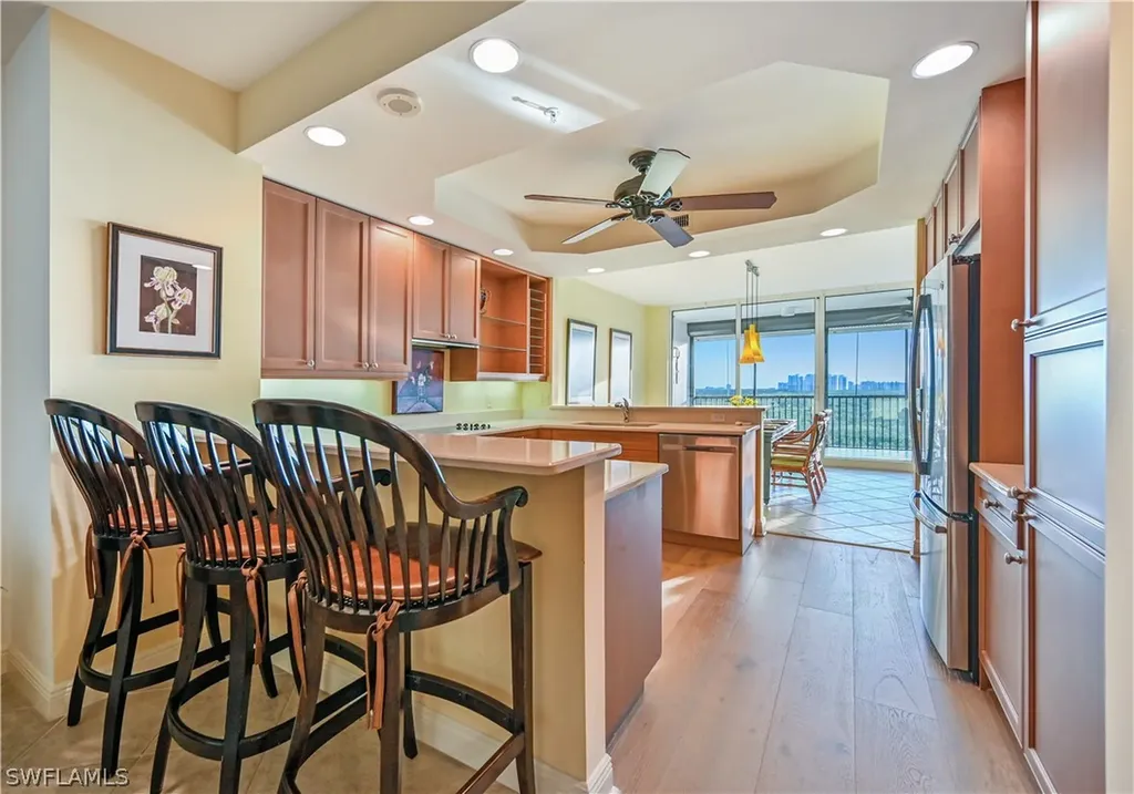 455 Cove Tower Drive Naples FL 34110