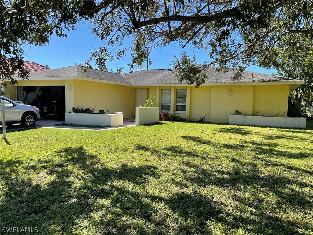 1818 Flagler Avenue Lehigh Acres FL 33936