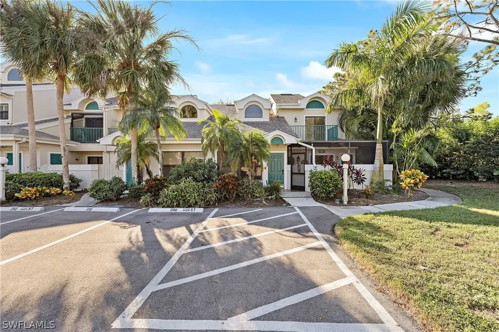 Naples FL, 76 Emerald Woods Drive, Unit L1