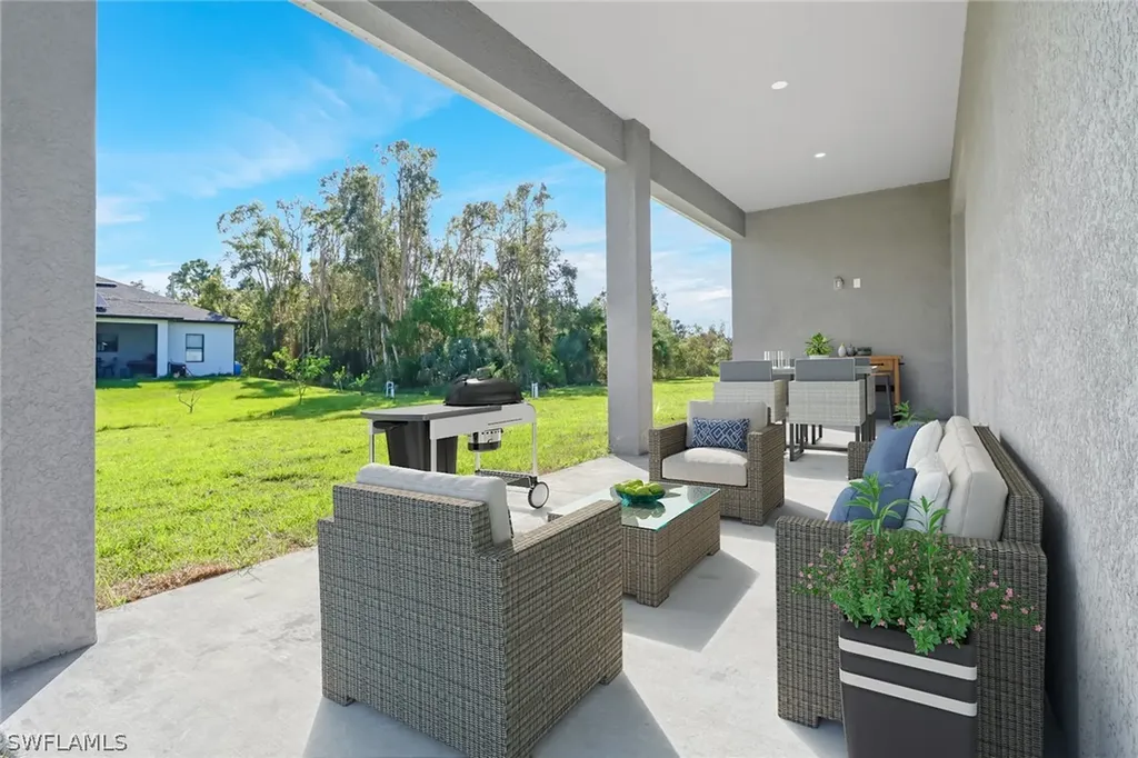3211 40th Street SW Lehigh Acres FL 33976
