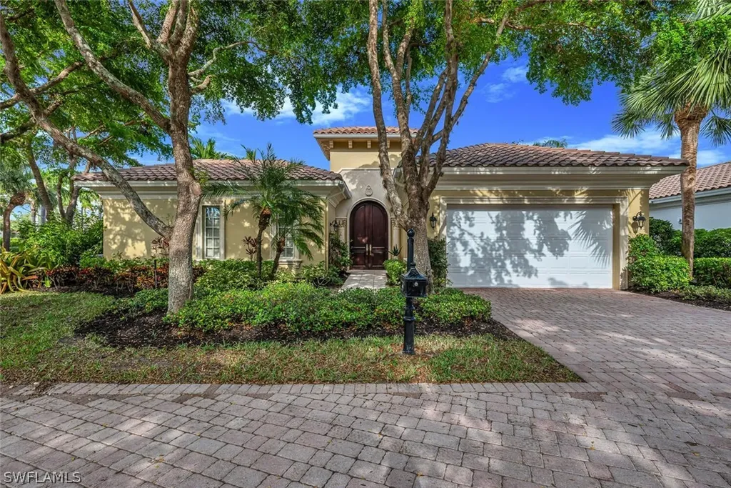 4680 Via Roma Estero FL 34134