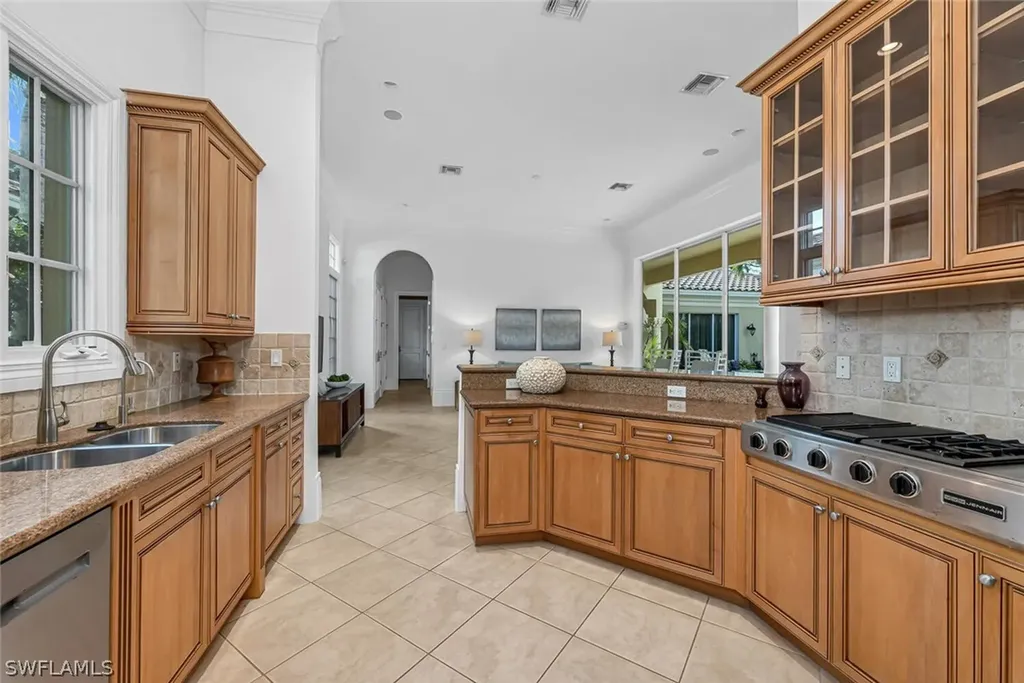 4680 Via Roma Estero FL 34134