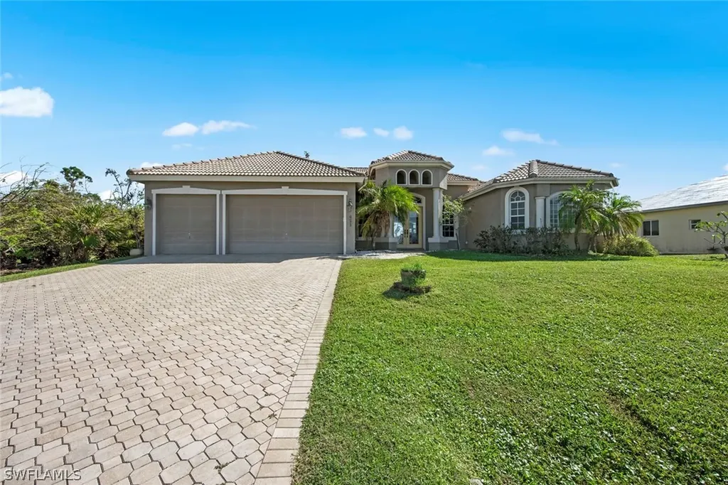 421 SW 26th Place Cape Coral FL 33991