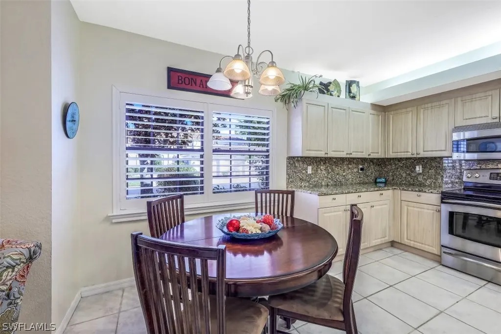 6940 Satinleaf Road N Naples FL 34109