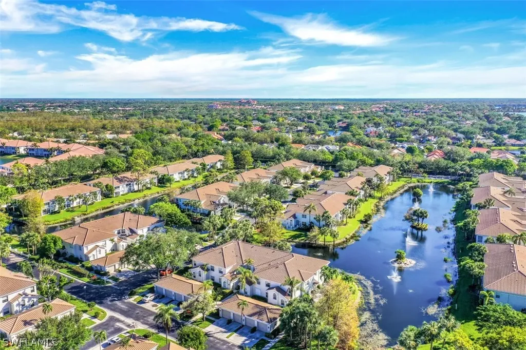 6940 Satinleaf Road N Naples FL 34109