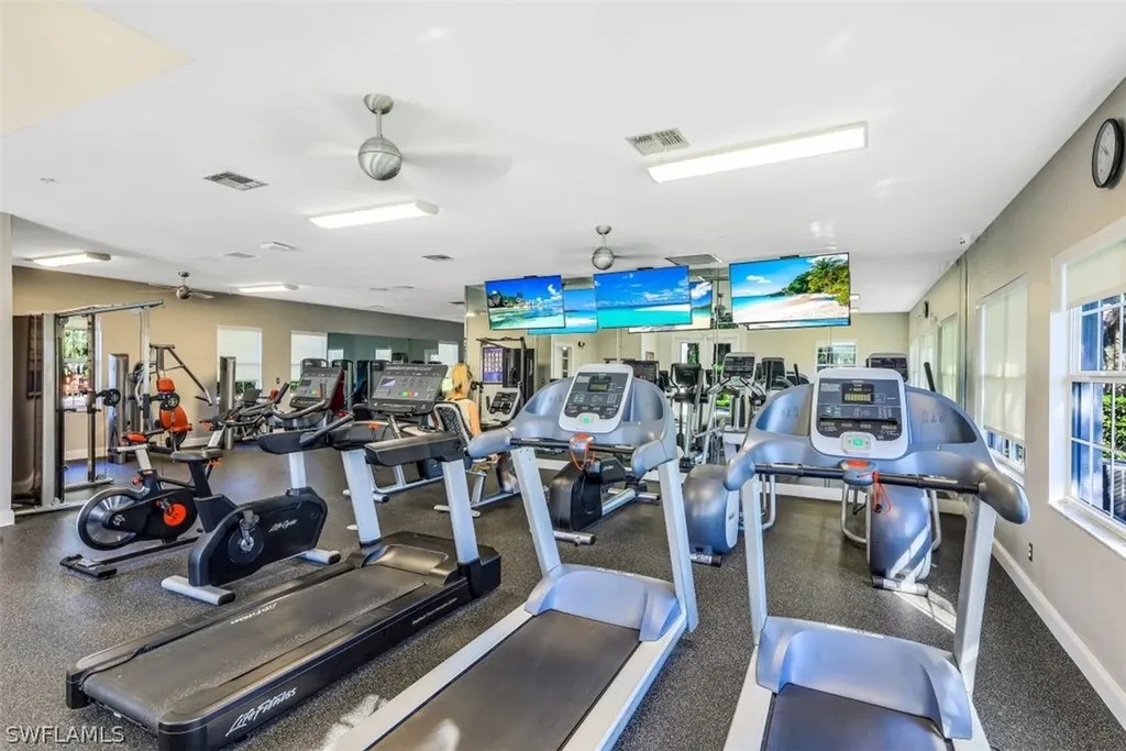 6940 Satinleaf Road N Naples FL 34109