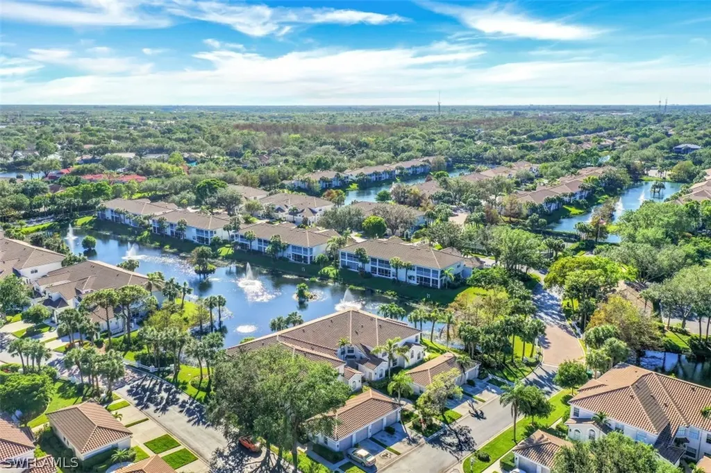 6940 Satinleaf Road N Naples FL 34109