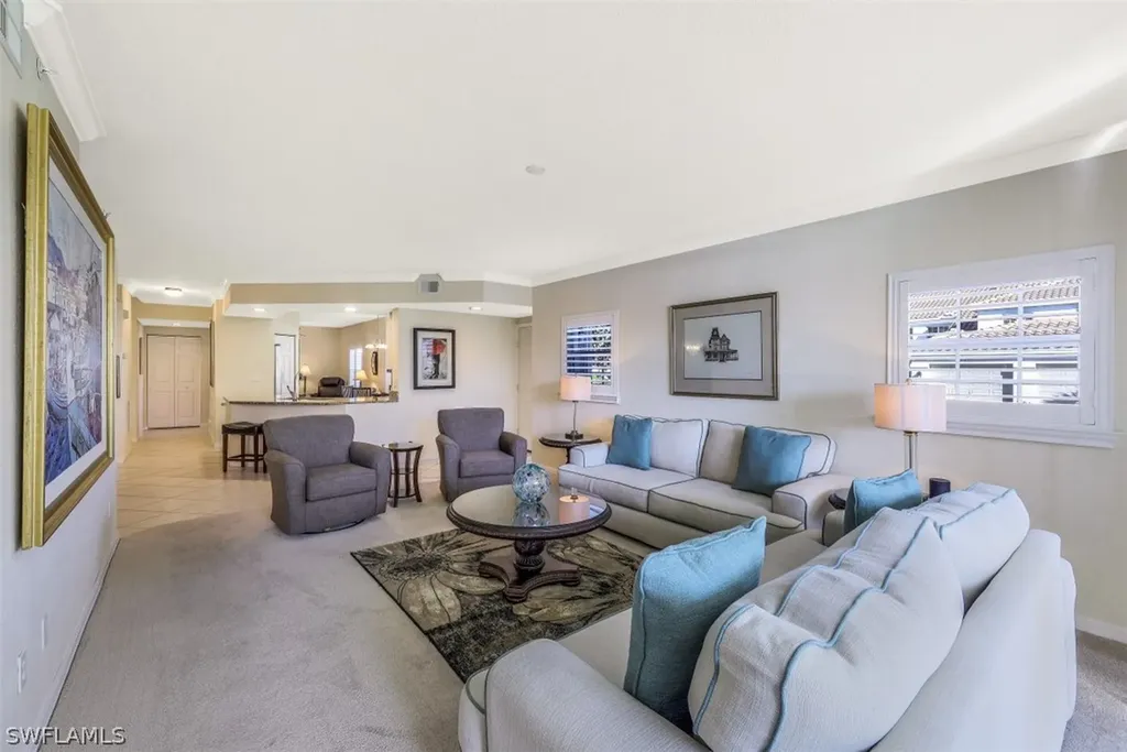 6940 Satinleaf Road N Naples FL 34109