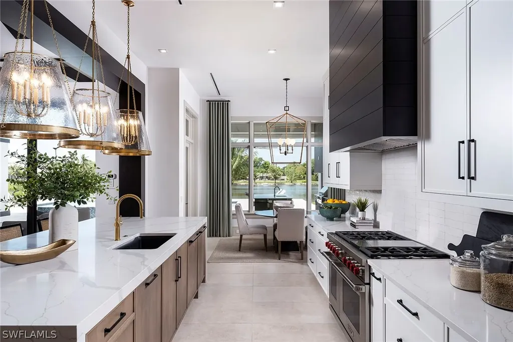 317 West Street Naples FL 34108