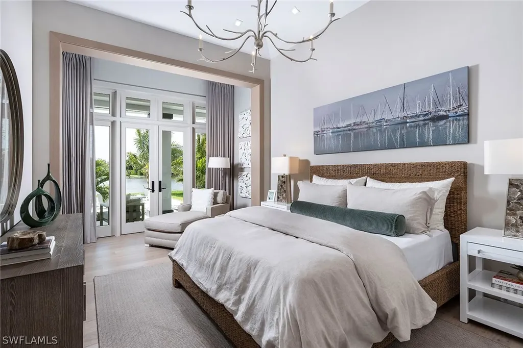 317 West Street Naples FL 34108