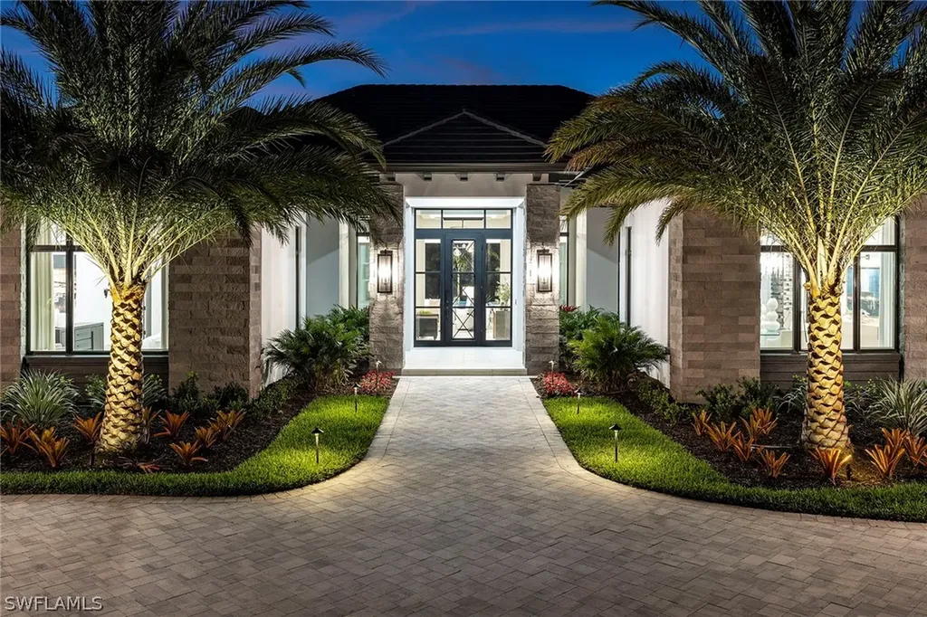 317 West Street Naples FL 34108