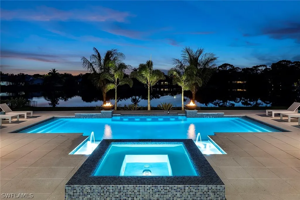 317 West Street Naples FL 34108