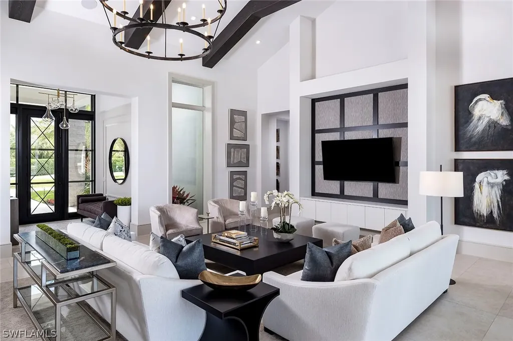317 West Street Naples FL 34108