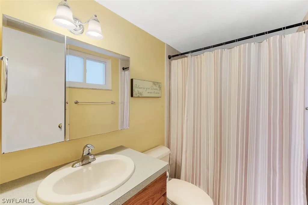 766 Central Avenue Naples FL 34102