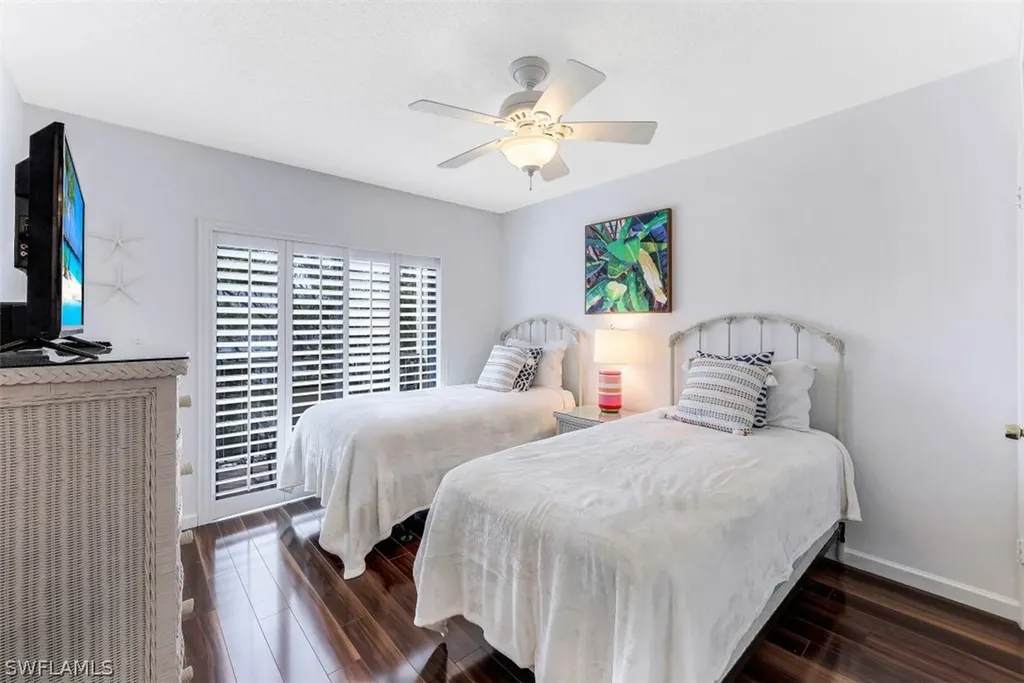 766 Central Avenue Naples FL 34102