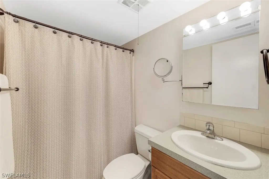 766 Central Avenue Naples FL 34102