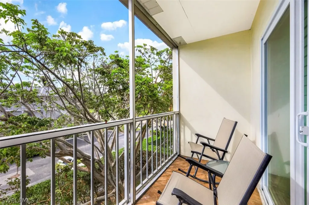 766 Central Avenue Naples FL 34102