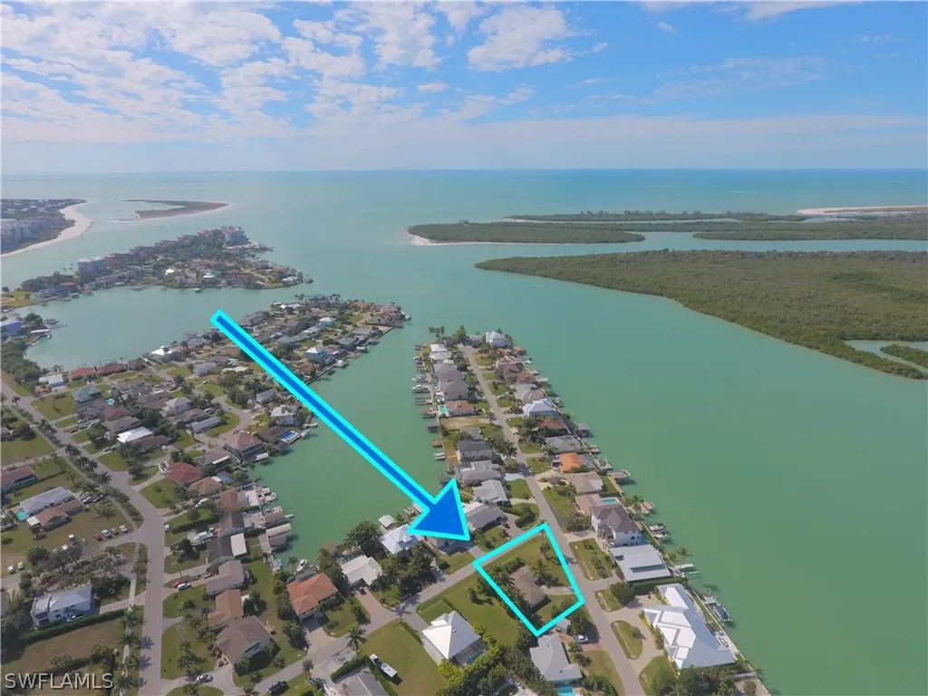 128 Pago Pago Drive W Naples FL 34113