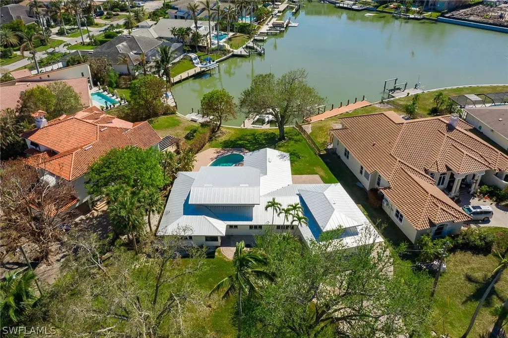 450 Bow Line Bend Naples FL 34103