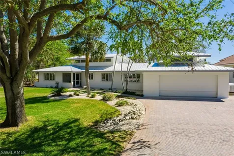 450 Bow Line Bend Naples FL 34103