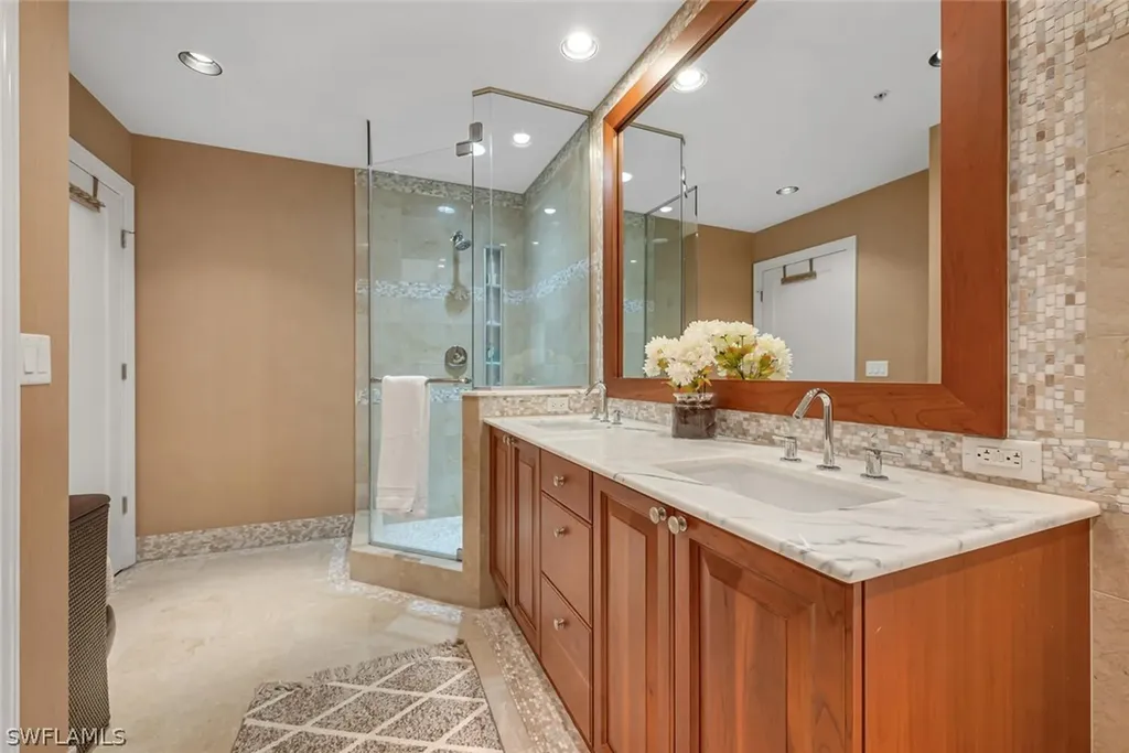 9115 Strada Place Naples FL 34108