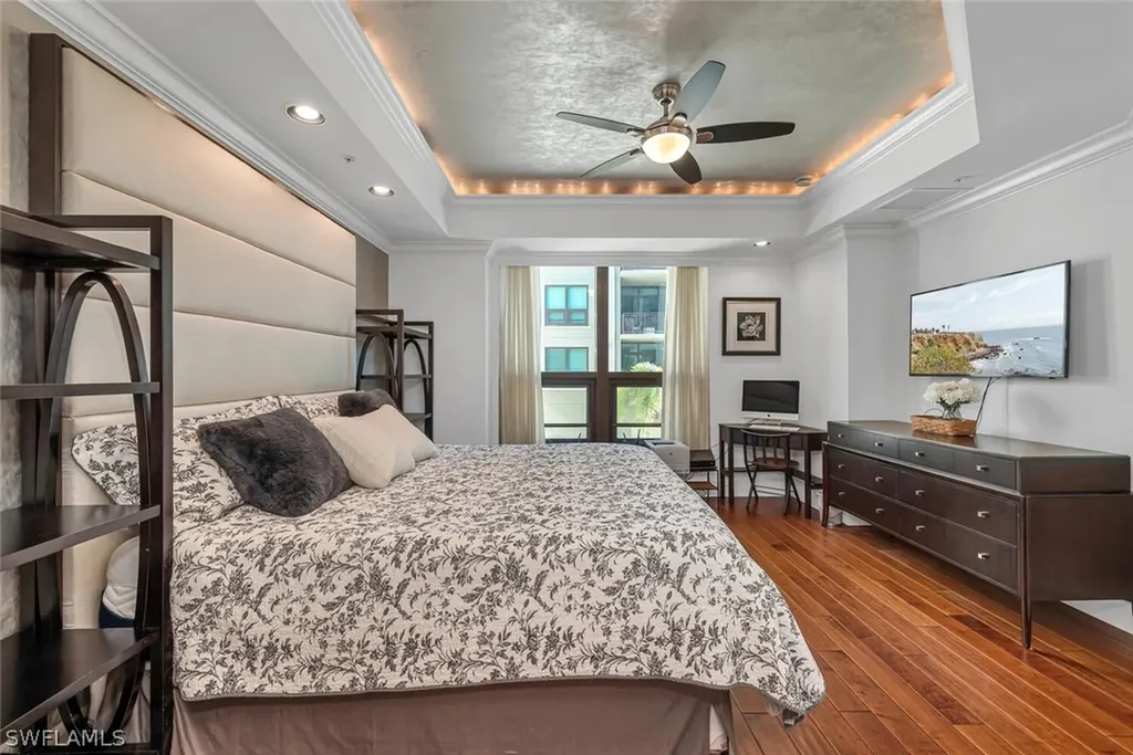 9115 Strada Place Naples FL 34108
