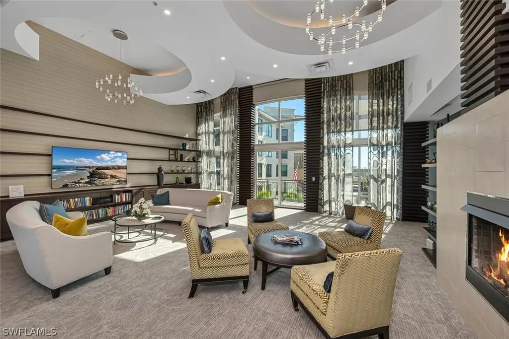 9115 Strada Place Naples FL 34108