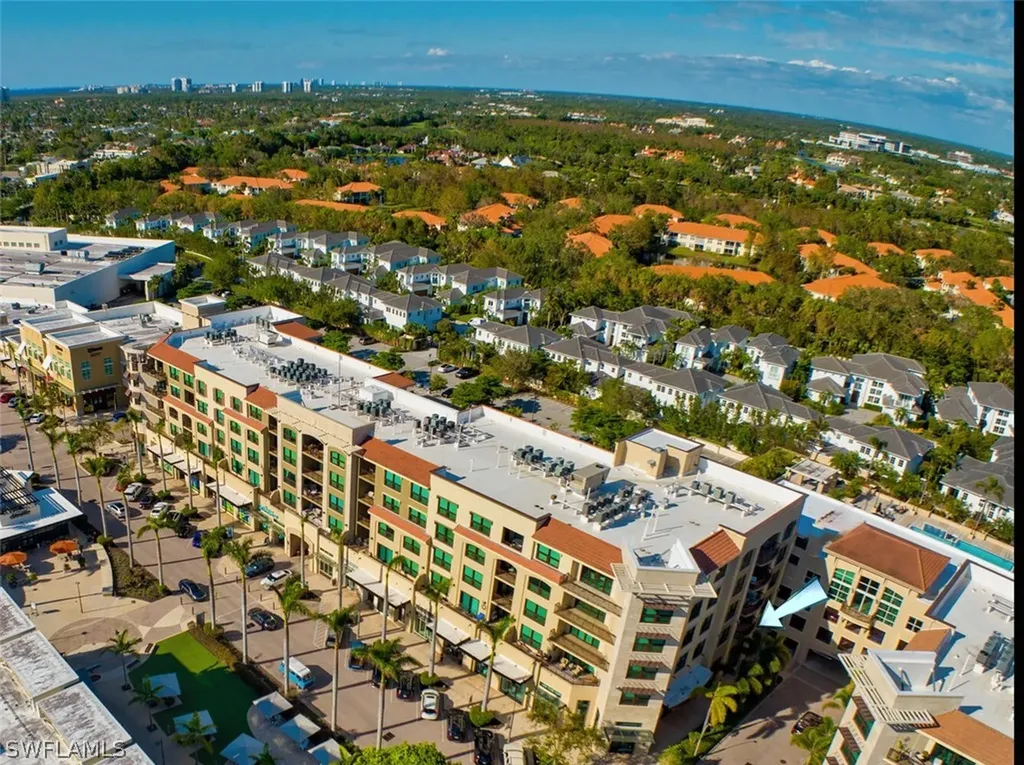9115 Strada Place Naples FL 34108