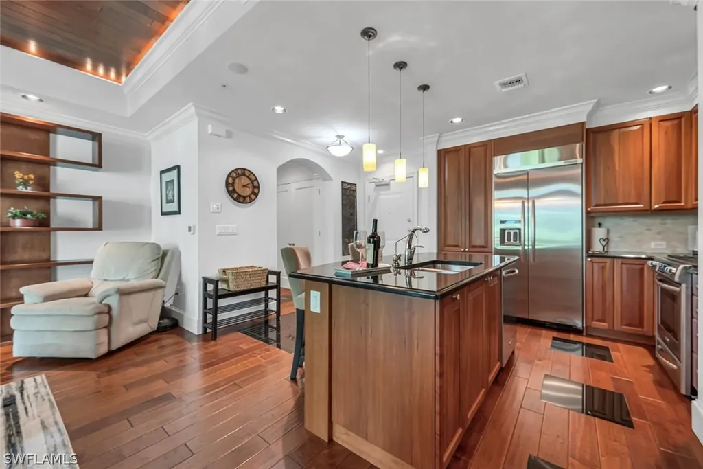 9115 Strada Place Naples FL 34108
