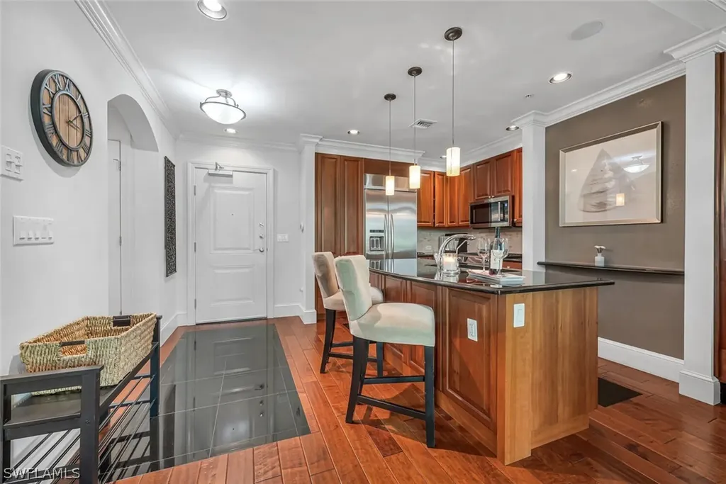 9115 Strada Place Naples FL 34108