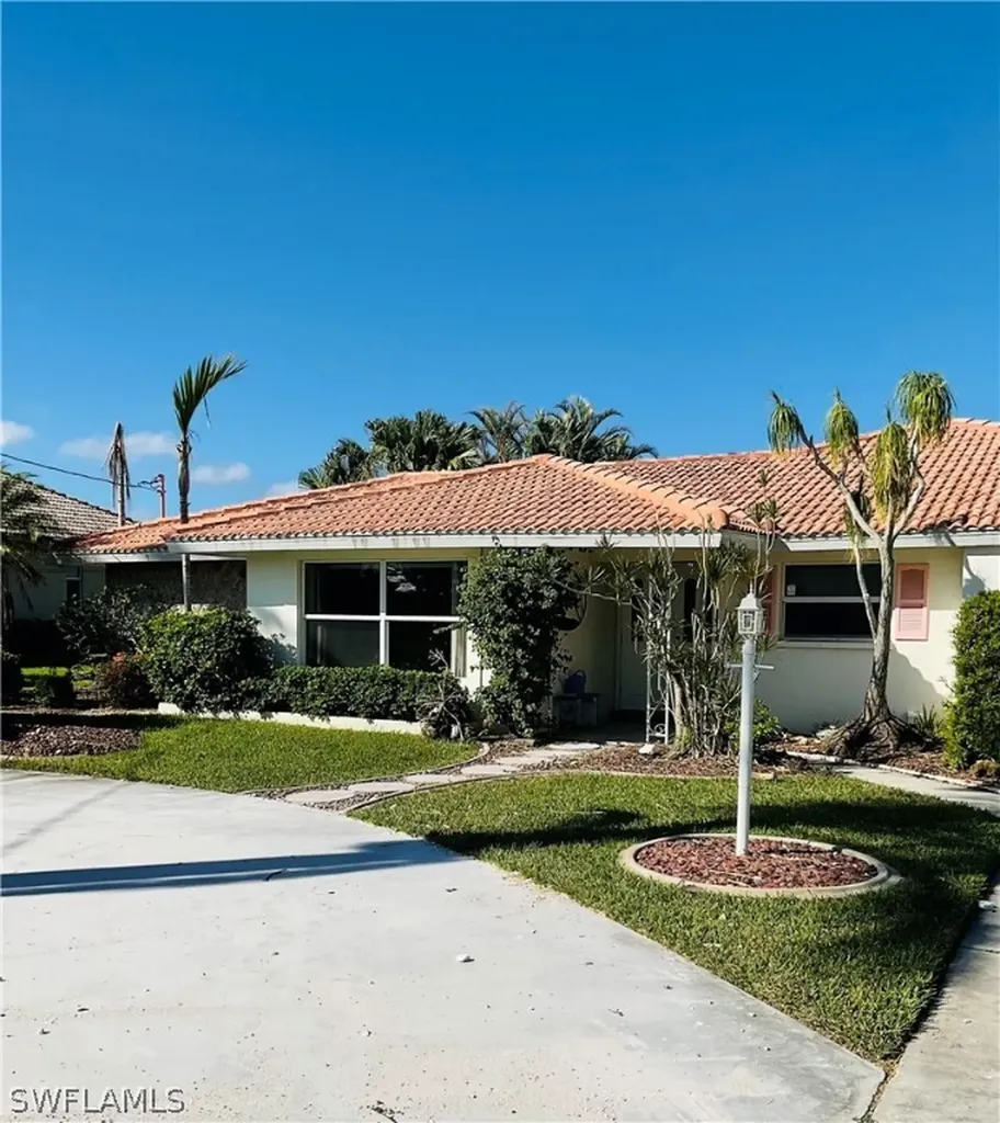 5326 Bayview Court Cape Coral FL 33904