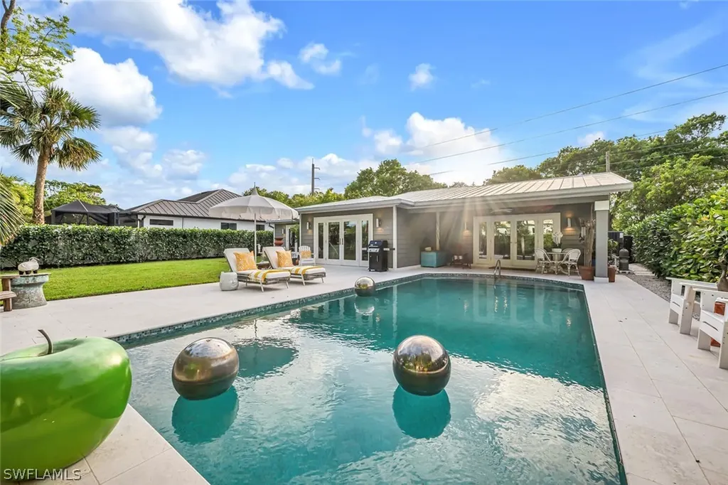 1294 13th Street N Naples FL 34102