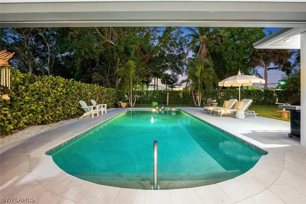 1294 13th Street N Naples FL 34102