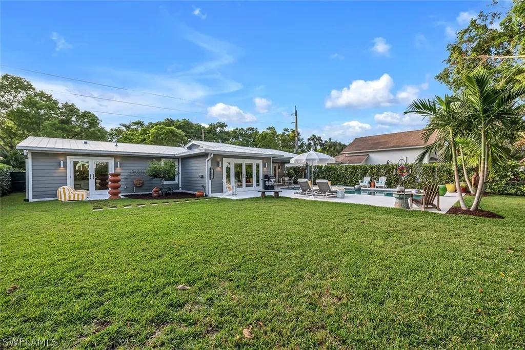 1294 13th Street N Naples FL 34102