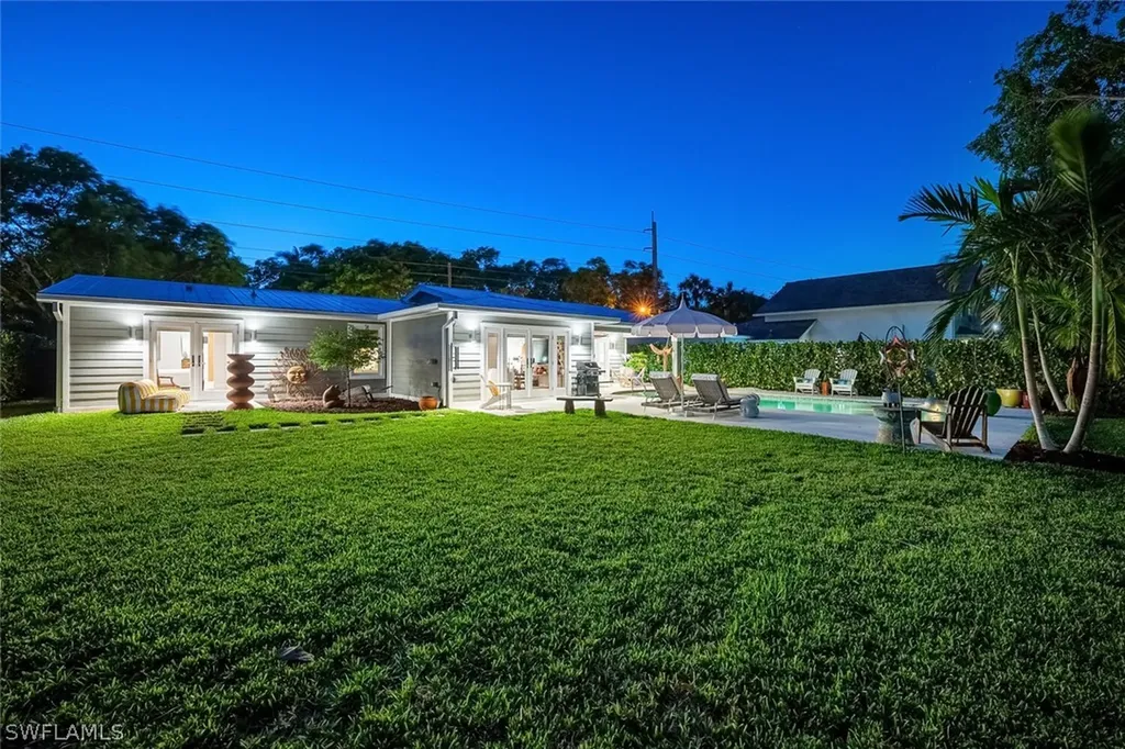 1294 13th Street N Naples FL 34102