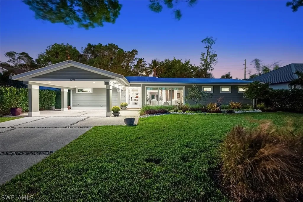 1294 13th Street N Naples FL 34102