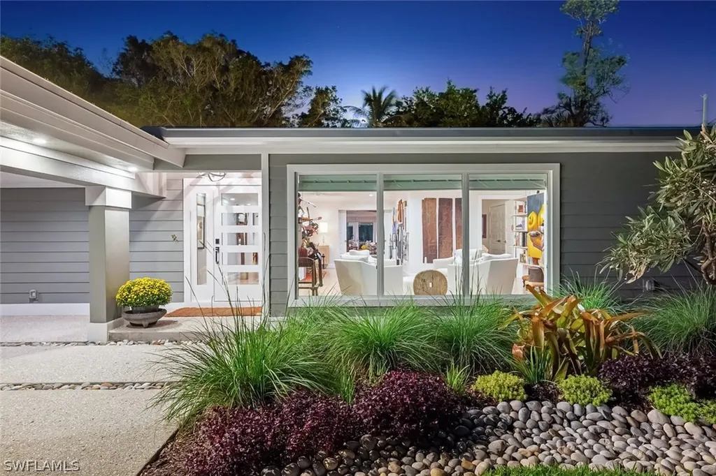 1294 13th Street N Naples FL 34102