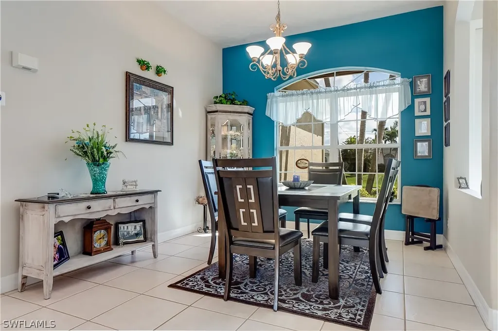 2125 SW 40th Terrace Cape Coral FL 33914