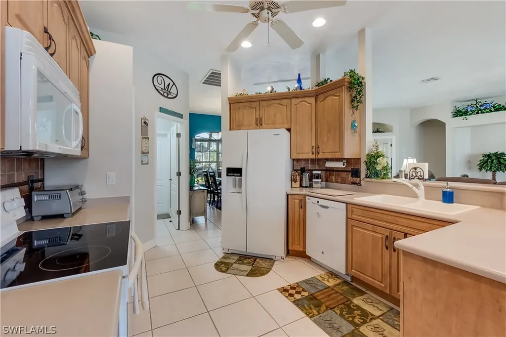2125 SW 40th Terrace Cape Coral FL 33914
