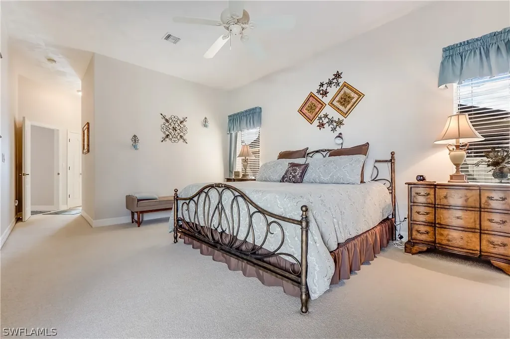2125 SW 40th Terrace Cape Coral FL 33914