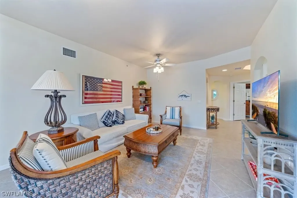 8727 Coastline Court Naples FL 34120