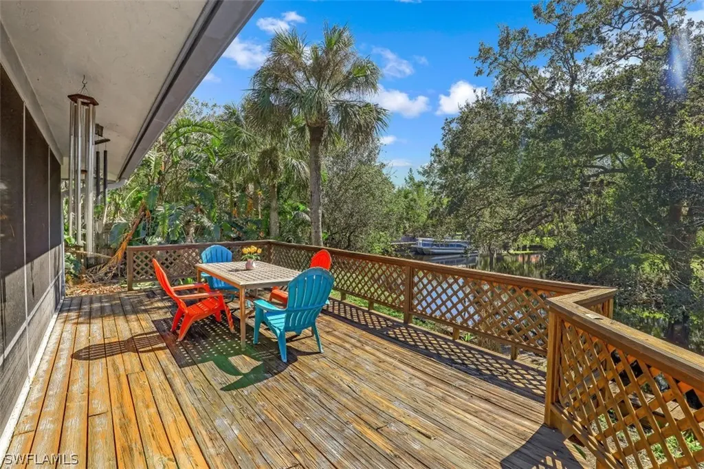 182 Cocohatchee Boulevard Naples FL 34110