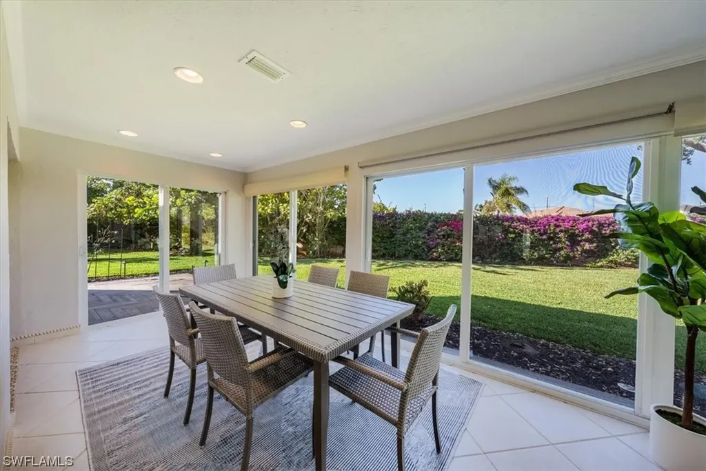 812 Reef Point Circle Naples FL 34108