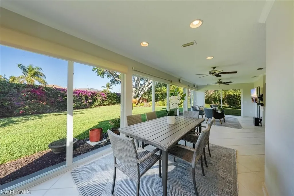 812 Reef Point Circle Naples FL 34108